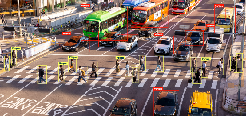 IR 모드로 야간 및 저조도 환경에서 최대 50m까지 객체 선명하게 식별